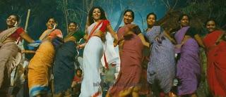 Nayantara - Sexy Back Unseen Pics in Saree
