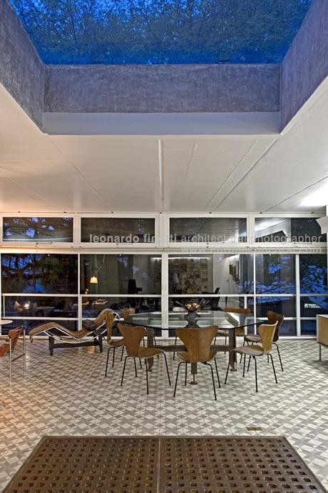 Cose buone dalla Puglia by Magmaprojetti Gerassi House by Paulo Mendes da Rocha