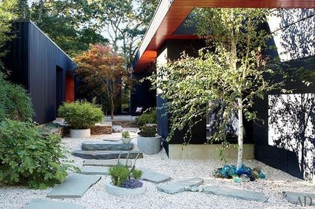 item3.rendition.slideshowWideHorizontal.adler-doonan-06-entry-courtyard item3.rendition.slideshowWideHorizontal.adler-doonan-06-entry-courtyard