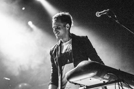 msmr t5 008 GROUPLOVE PLAYED TERMINAL 5 [PHOTOS]