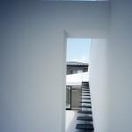 House by Apollo Architects