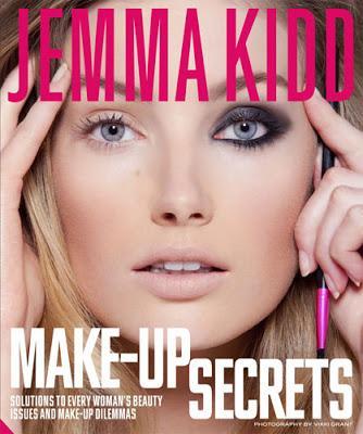 Audrey Hepburn Make-Up Demo: Jemma Kidd Make-Up Secrets Review