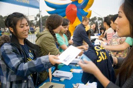 Brittaney recruits student donors during UCSD's Welcome Week