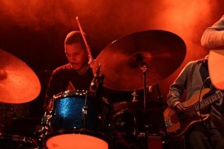 amazing8 620x413 550x366 TAME IMPALA ENDURED THE SNOW, PLAYED MUSIC HALL OF WILLIAMSBURG [PHOTOS]