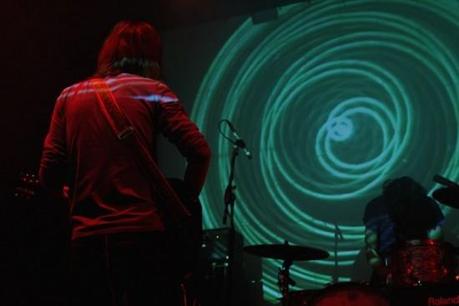 tameimpala7 620x413 550x366 TAME IMPALA ENDURED THE SNOW, PLAYED MUSIC HALL OF WILLIAMSBURG [PHOTOS]