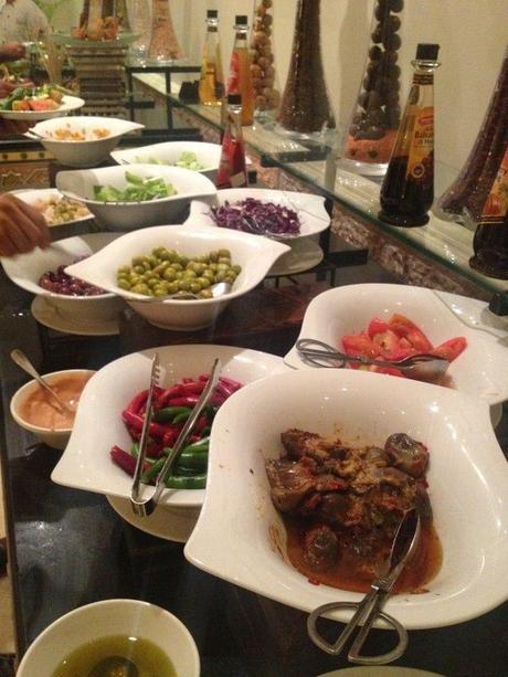 Al Saraya Restaurant: Movenpick Hotel, Dead Sea