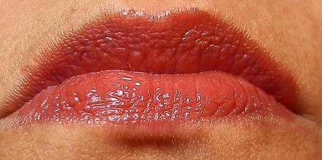 Swatches: Lip Butter: Revlon: Revlon ColorBurst Lip Balm 035 Candy Apple