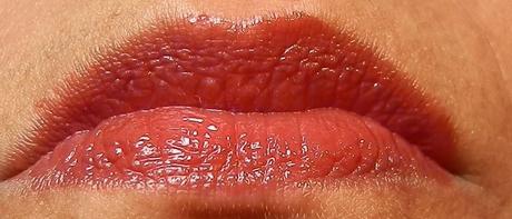 Swatches: Lip Butter: Revlon: Revlon ColorBurst Lip Balm 035 Candy Apple