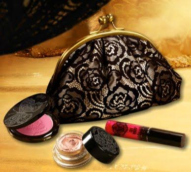 Upcoming Collections: Makeup Collections: Anna Sui: Anna Sui Black Veil Collection For Holiday 2012