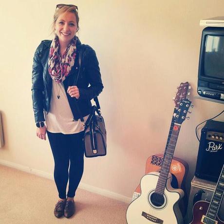 12 Handbag Essentials 12 Handbag Essentials