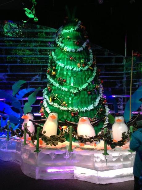 Gaylord Palms ICE! Frigid, Frustrating, Family Fun (like the rest of Christmas)