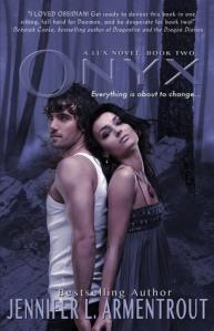 Review: Onyx ( Lux #2) by Jennifer L. Armentrout