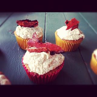 Maple Bacon Cupcakes (Fall Tradition)