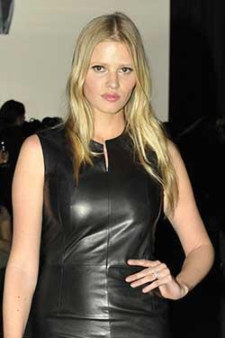 Lara Stone, Top Muse of Calvin Klein, is Expecting Her First-Born
