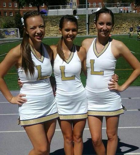 Loras College Cheerleaders