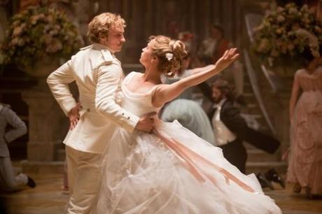 It’s sort of a tragedy that women don’t dress like this anymore at parties.