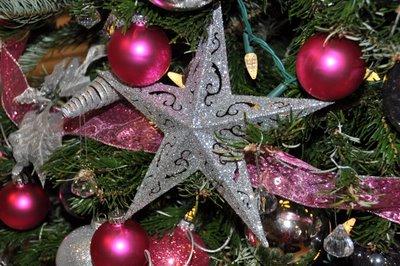 Christmas Tree Silver Star A Treasured Holiday Tradition: The Cinnamon Bear