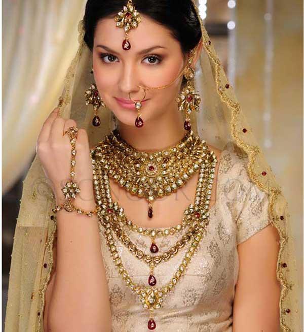 Bridal Jewelry Latest Gold Sets Designs 2013 by Sonoor Jewels an Eminent Lineament Cherished Jewellery