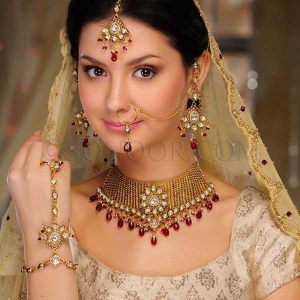 Bridal Jewelry Latest Gold Sets Designs 2013 by Sonoor Jewels an Eminent Lineament Cherished Jewellery