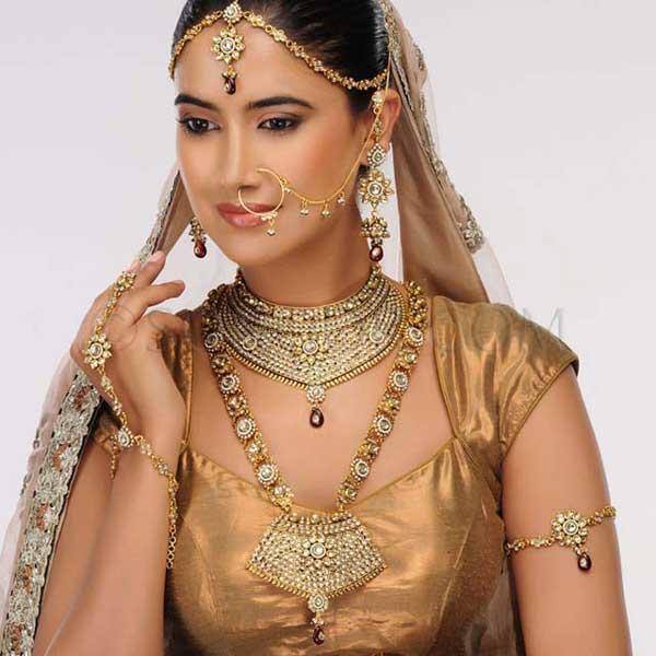 Bridal Jewelry Latest Gold Sets Designs 2013 by Sonoor Jewels an Eminent Lineament Cherished Jewellery