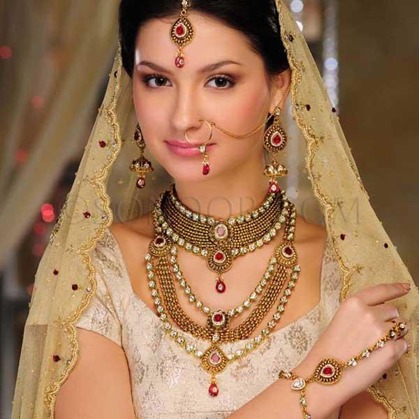 Bridal Jewelry Latest Gold Sets Designs 2013 by Sonoor Jewels an Eminent Lineament Cherished Jewellery