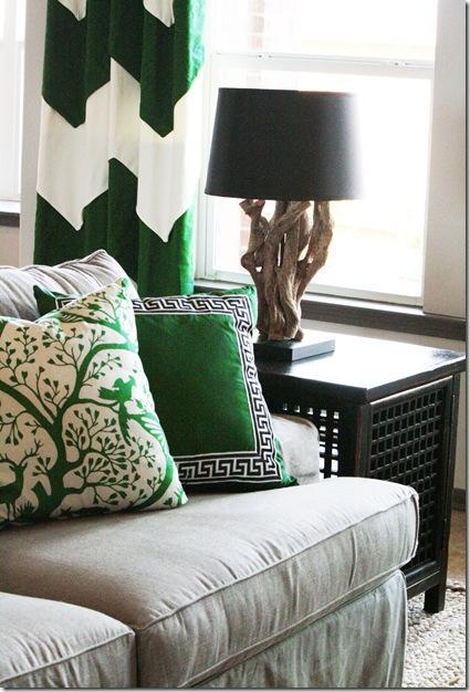 Emerald green accents for the living room