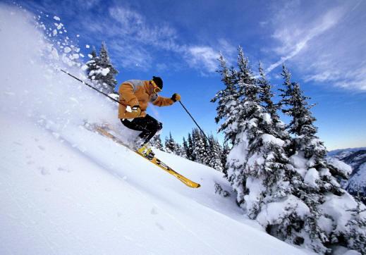 Skiing in Kashmir