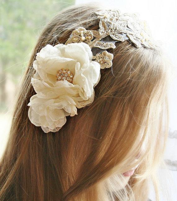 Champagne Wedding Accessories for the Bride @FancieStrands