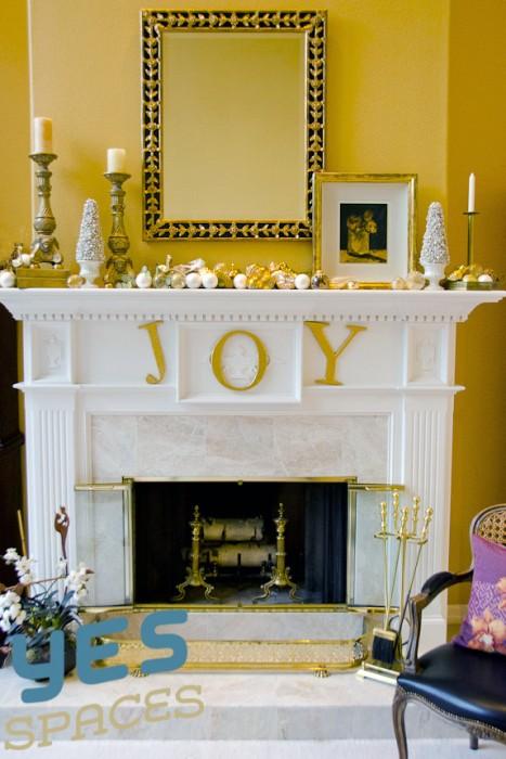 YESspaces Mantle 1 467x700 My Holiday Mantel