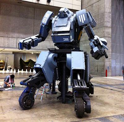 Kuratas - The Giant Robot Controlled By An iPhone