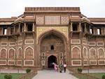 One of the entrance gates to Diwan i Am Square