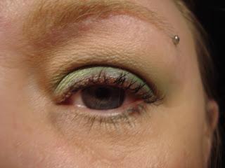 Green eyelook