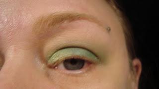 Green eyelook