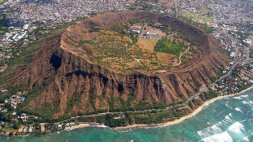 10 Unusual Volcanic Craters