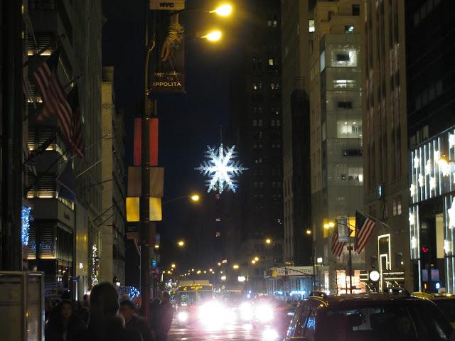 Christmas-Star/Snowflake-57th-Street-and-5thAvenue-Manhattan