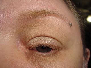 J-Lo inspired cat eye look