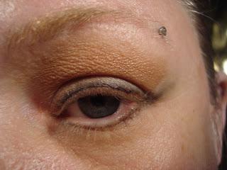 J-Lo inspired cat eye look