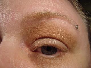 J-Lo inspired cat eye look