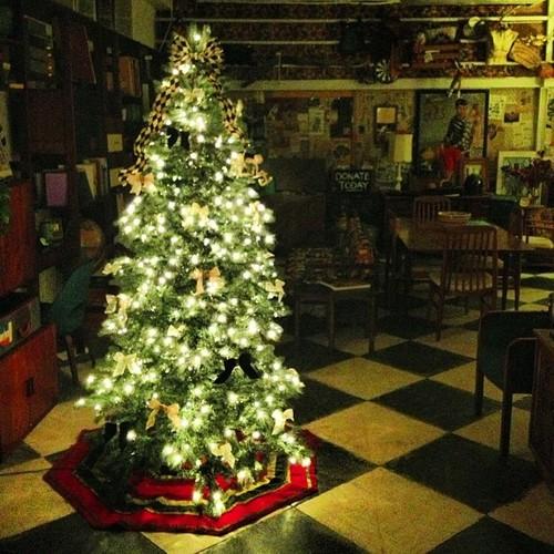 curethriftshop:

Welcome, Christmas, bring your cheer. Cheer to...