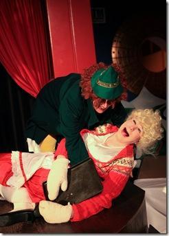 Review: Rudolph the Red-Hosed Reindeer (Hell in a Handbag Productions)