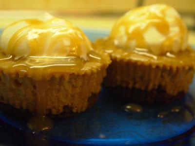 Mini Gingerbread Cheesecakes With Salted Caramel Sauce