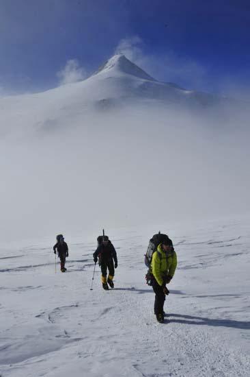 Antarctica 2012: Climbers Turned Back On Vinson