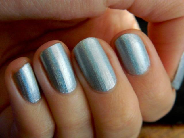 Color Club Halo Hues: Blue Heaven Nail Lacquer Review, Photos, Swatches