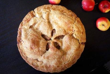 salted-caramel-apple-pie