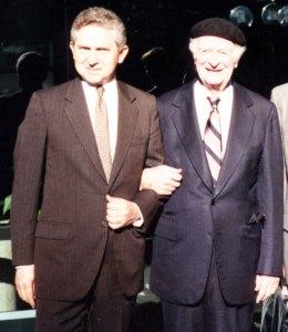 Rick Hicks and Linus Pauling, 1989.