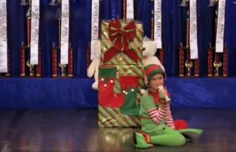 Toddlers & Tiaras: Frosted Tips And Whitestrips. It’s Beginning To Look A Lot Like Christmas At The Universal Royalty Pageant. Who’s Yer Daddy?