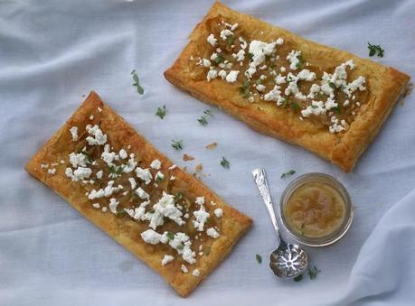 Caramelized Onion and Goat Cheese Tarts for #SundaySupper