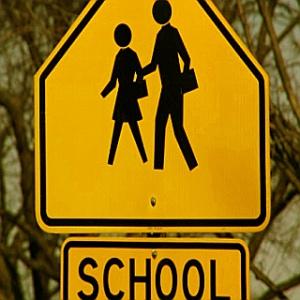 1218_schoolsafetysign_w320_res72