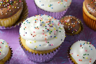 Birthday Time! Vanilla Bean Cupcake