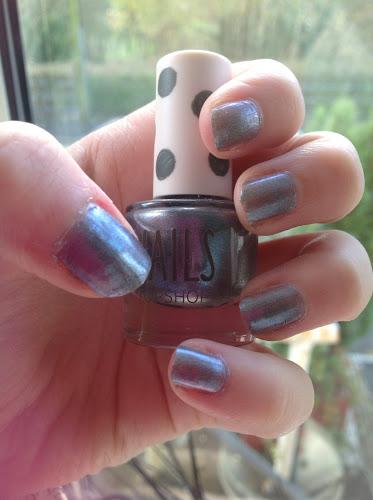 Topshop nail varnish gift in High Voltage, Lunar and solar